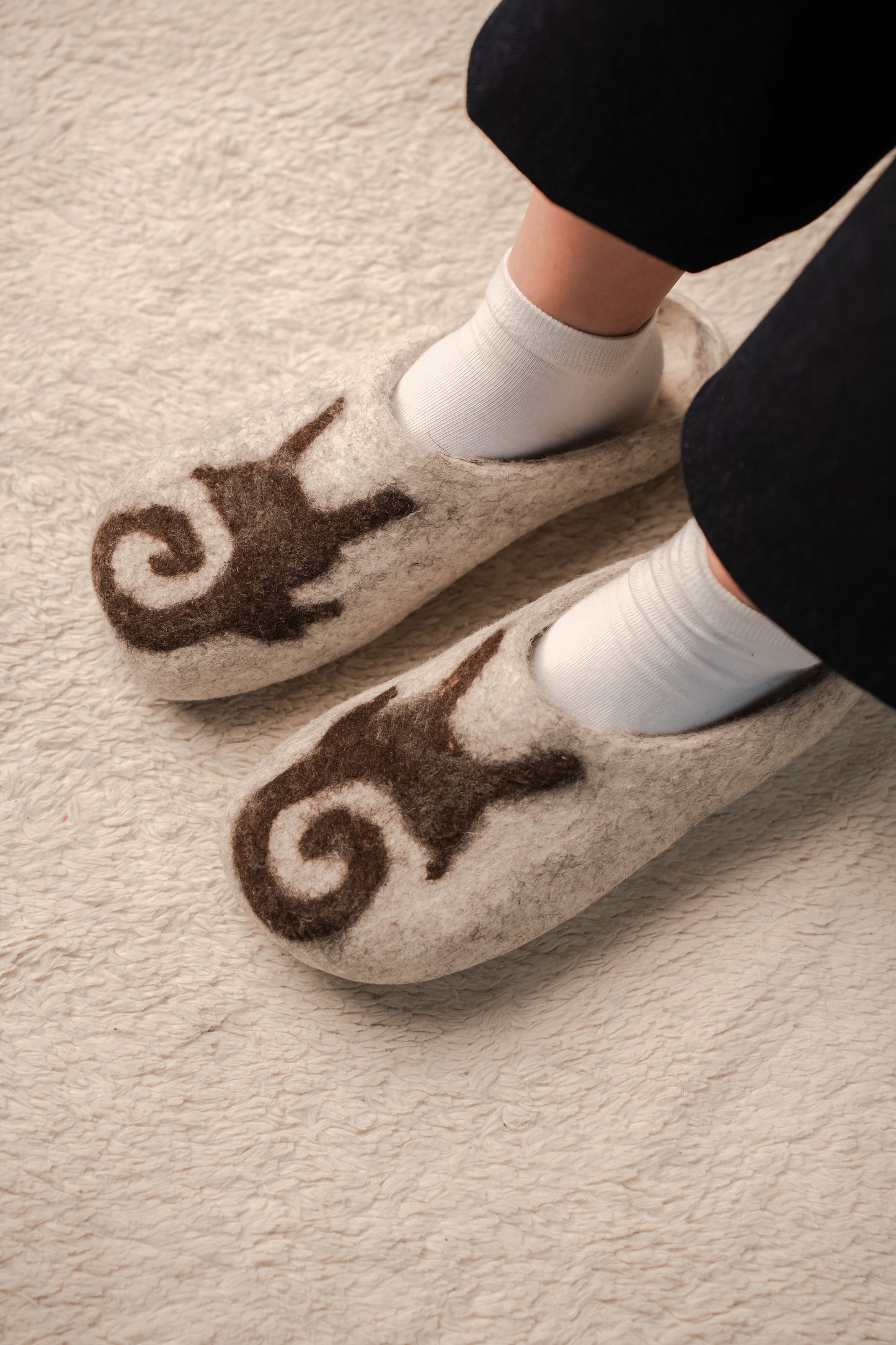 Handmade Eco Merino Wool Slippers – Nomad Symbol Slippers (Light Gray with Brown Pattern) | 100% Wool | Sizes EU 39–45