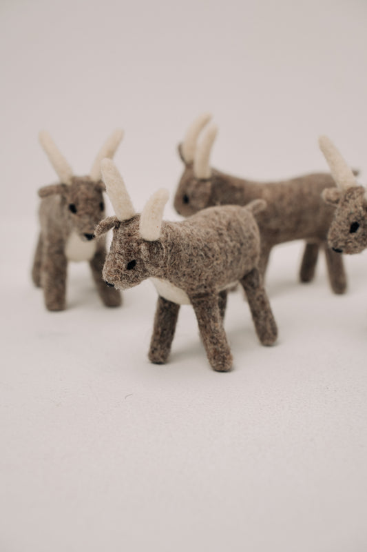 Mountain Goat – Symbol of Strength and Resilience