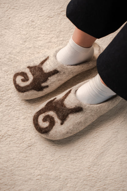 Handmade Eco Merino Wool Slippers – Nomad Symbol Slippers (Light Gray with Brown Pattern) | 100% Wool | Sizes EU 39–45